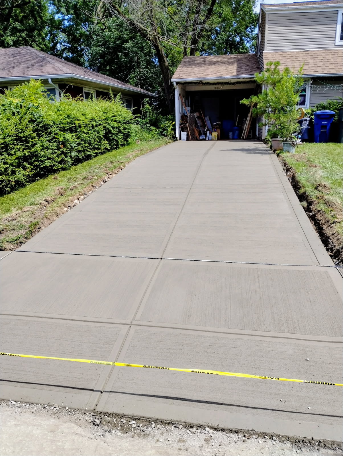 Driveway leading to garage
